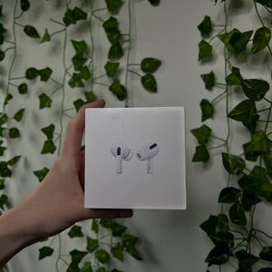 APPLE  Airpods Pro *Wireless Charging Case*